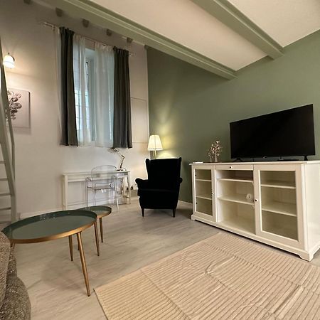 Flowers, A Cozy Suite In Μιλάνο Εξωτερικό φωτογραφία