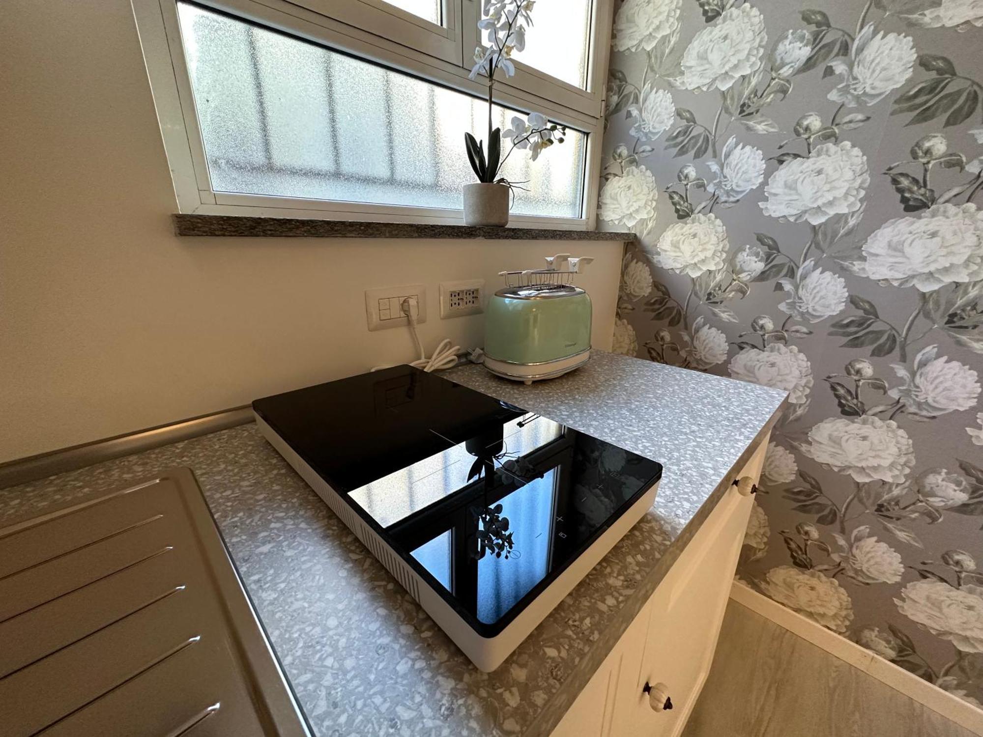 Flowers, A Cozy Suite In Μιλάνο Εξωτερικό φωτογραφία