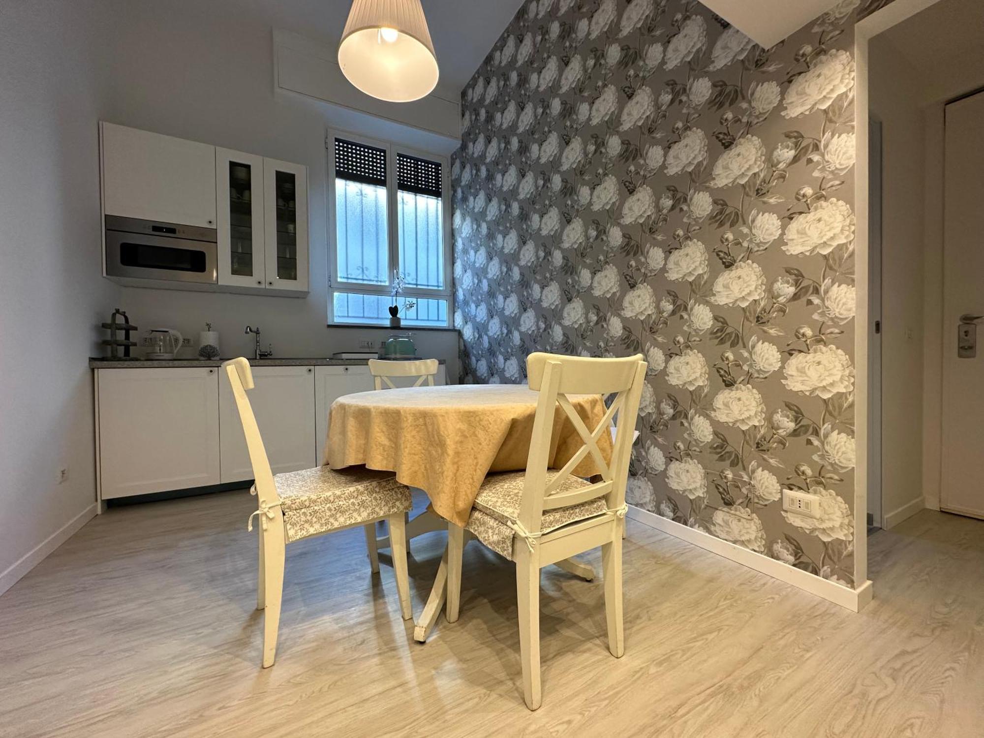 Flowers, A Cozy Suite In Μιλάνο Εξωτερικό φωτογραφία